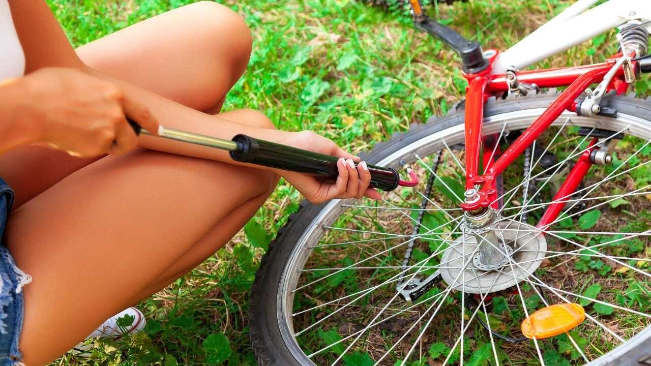 how to use a bike pump